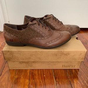 Born Kika II saddle shoes size 9